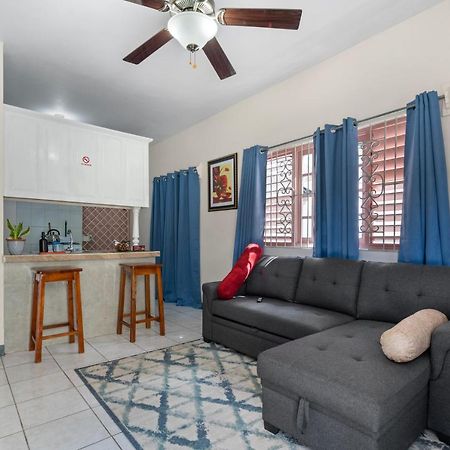 Appartamento Shaw Park Gem Ocho Rios Esterno foto